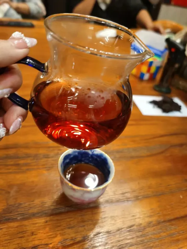 #05 Yuè Chén Yuè Xiāng 2018 shu puer (越陈越香)