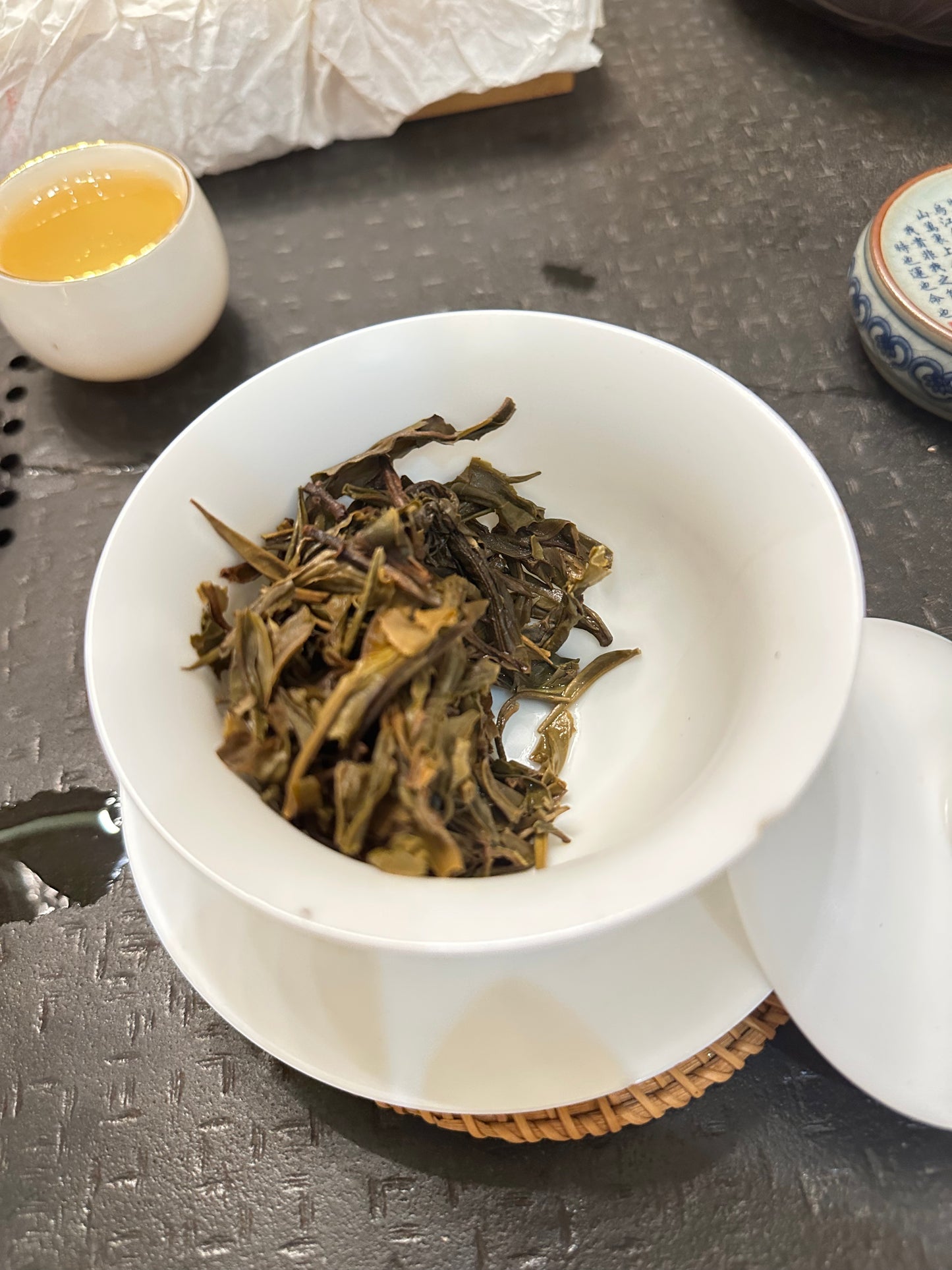 #12 Gé Dēng Gǔ Shù 2016 sheng puer (革登古树）